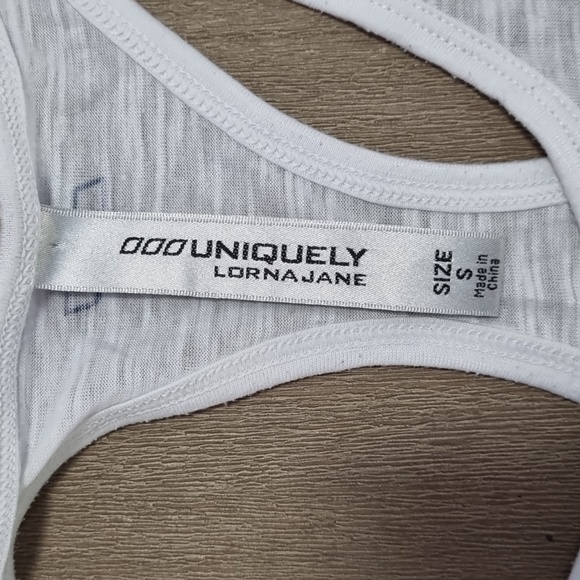 Lorna Jane, ombre blue and white singlet, inspirational quote, size small - Picture 4 of 4